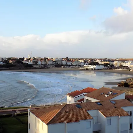 Apartment - Pleine Vue Pour Cet Classe 2 Etoiles - Les Tamaris Royan