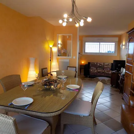 - Pleine Vue Pour Cet Classe 2 Etoiles - Les Tamaris דירה