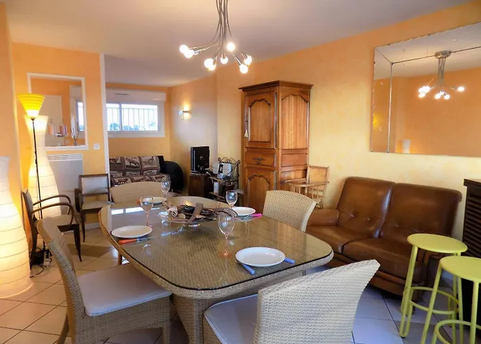 - Pleine Vue Pour Cet Classé 2 étoiles - Les Tamaris Apartamento *